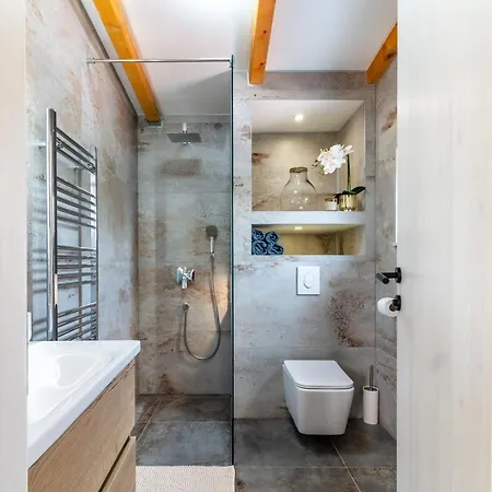 House Kristina With Jacuzzi Pool Only For Holiday home
